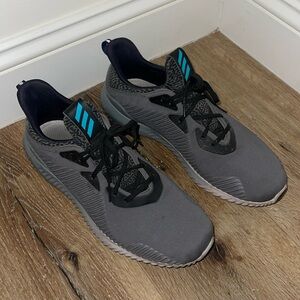 Mens adidas sneakers. Size 11